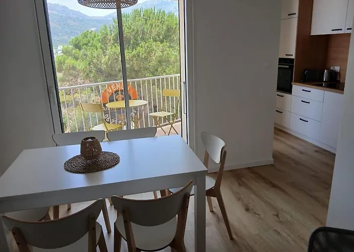 A 200 M De La Sant'ambrogio Apartment