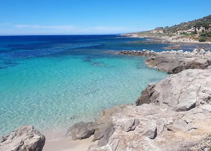 A 200 M De La Sant'ambrogio Lumio (Corsica)